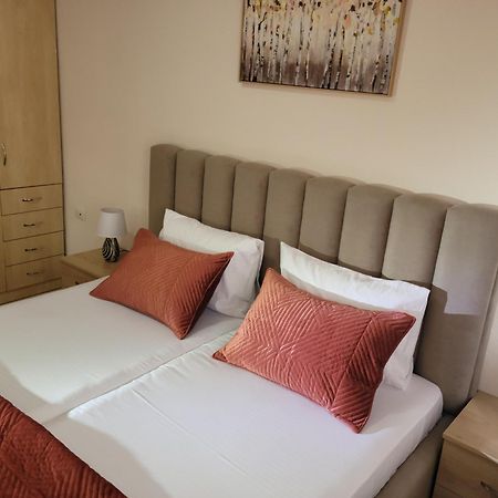 Gledis Apartment Tirana - Panoramic City Terrace Εξωτερικό φωτογραφία